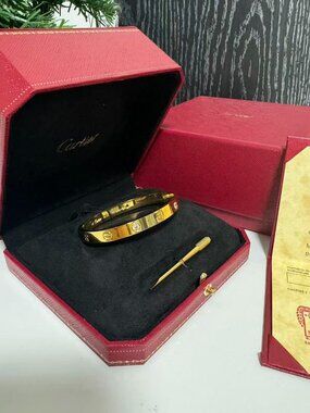 Elevate your collection with this Cartier Love bracelet, size 18: luxury, crafts